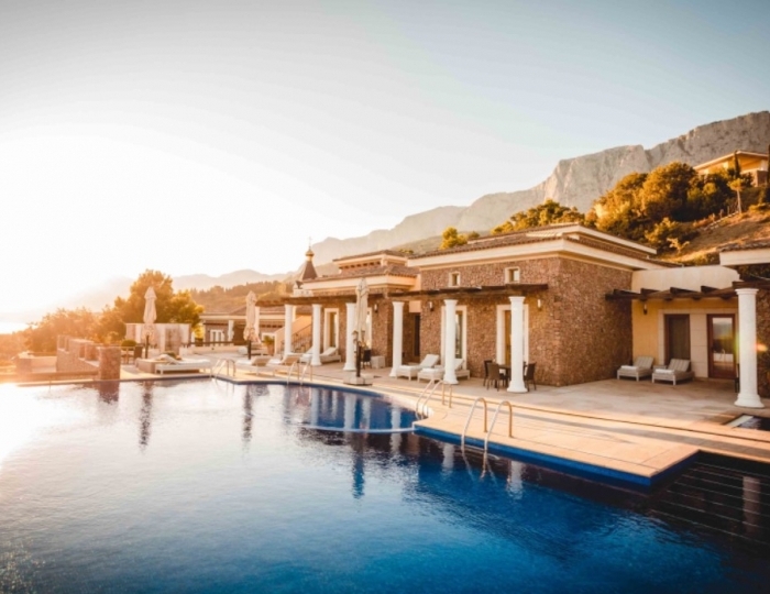 Отель Крымский Бриз Hotel & Villas