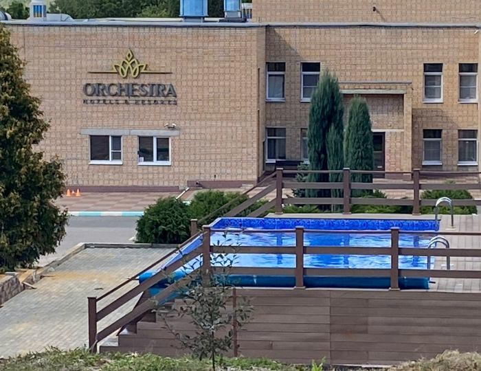 Открытый бассейн - Отель «Orchestra Ока Спа Резорт»