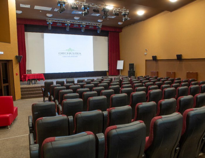 Киноконцертный зал - Отель «Orchestra Ока Спа Резорт»