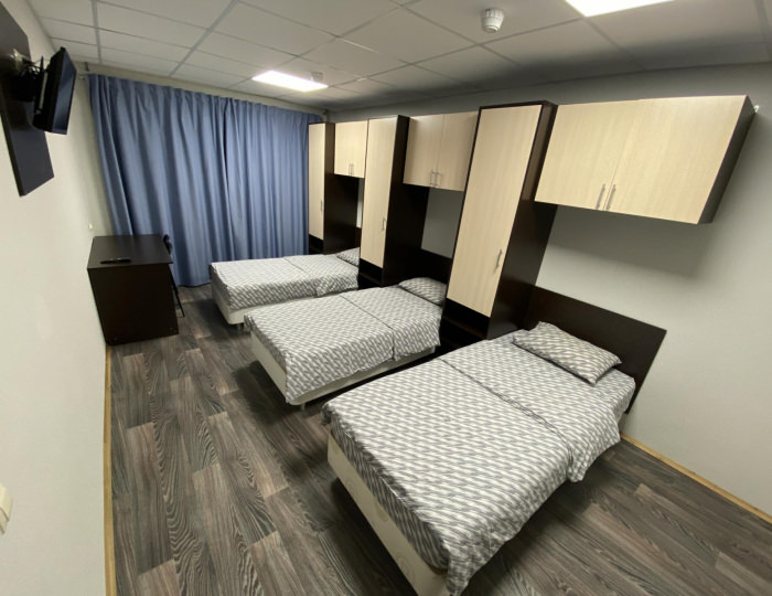 2-комнатный номер стандарт с 4 односпальными кроватями - Отель «Северный берег» Мурманск