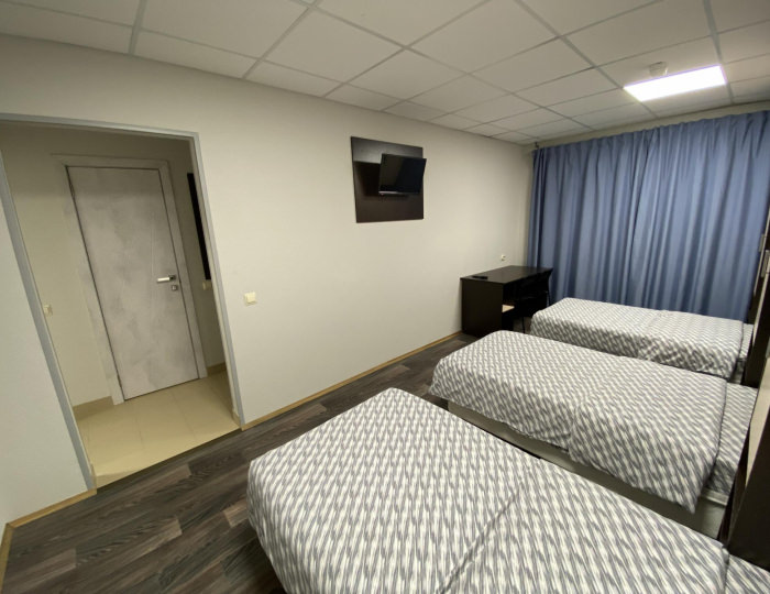 2-комнатный номер стандарт с 4 односпальными кроватями - Отель «Северный берег» Мурманск