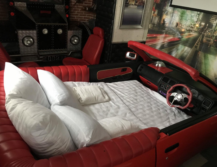 Номер полулюкс с 1 двуспальной кроватью Гараж - Гостевой дом «Времена Года» Домодедово