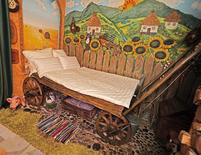 Номер полулюкс с 1 двуспальной кроватью Сеновал - Гостевой дом «Времена Года» Домодедово