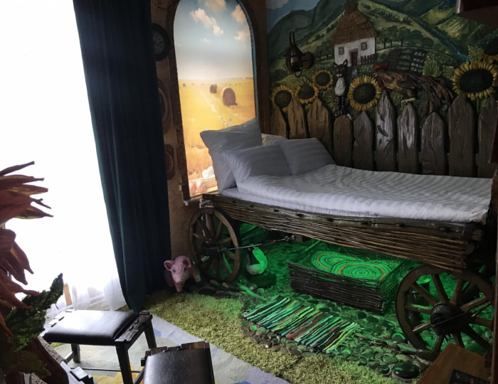 Номер полулюкс с 1 двуспальной кроватью Сеновал - Гостевой дом «Времена Года» Домодедово