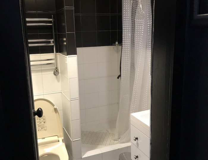 Номер полулюкс с 1 двуспальной кроватью Черно-Белое - Гостевой дом «Времена Года» Домодедово