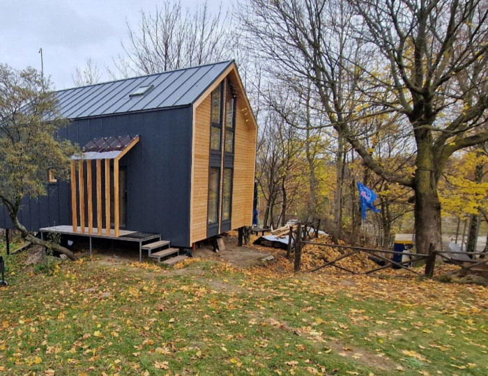 Коттедж «Глэмпинг Кусто» Янтарный