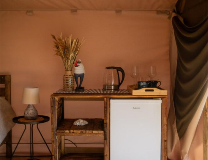 Тент-хаус с высокой террасой - Глэмпинг «Море рядом» Янтарный