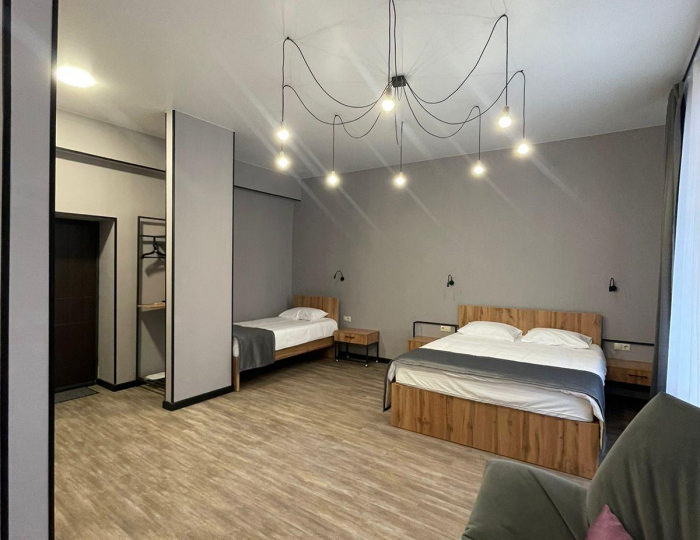 Номер студия с 1 односпальной и 1 двуспальной кроватью - Апарт-отель «Лофт Апарт» Барнаул