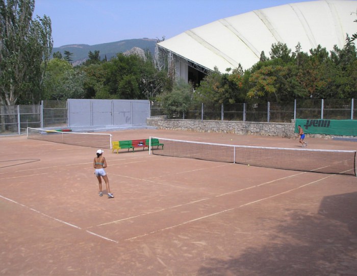 6 теннисных кортов - ТОК «Судак»