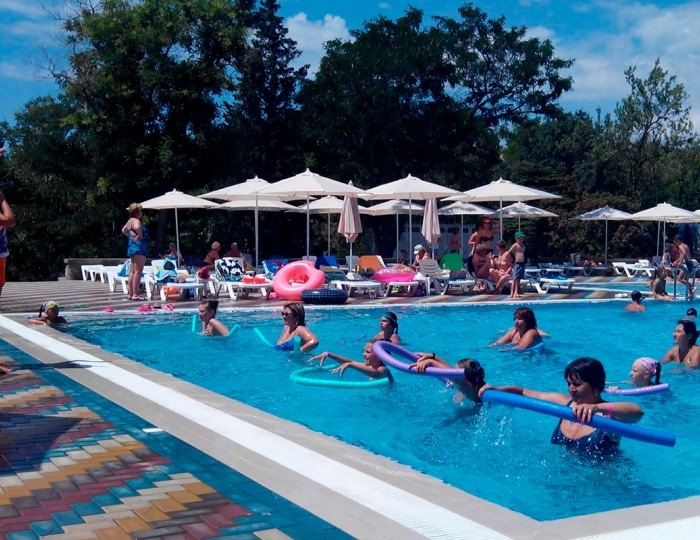 Открытый бассейн - ТОК «Судак»