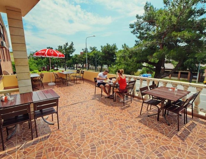 Рестораны и бары - Гостиница Casa Blanca / Касабланка Геленджик - Гостиница Casa Blanca / Касабланка Геленджик