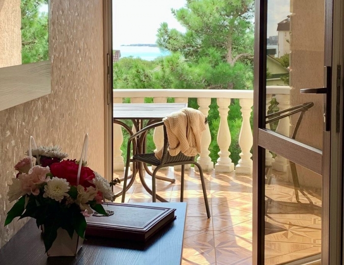 Стандарт 2-местный 1-комнатный  с балконом - Гостиница Casa Blanca / Касабланка Геленджик