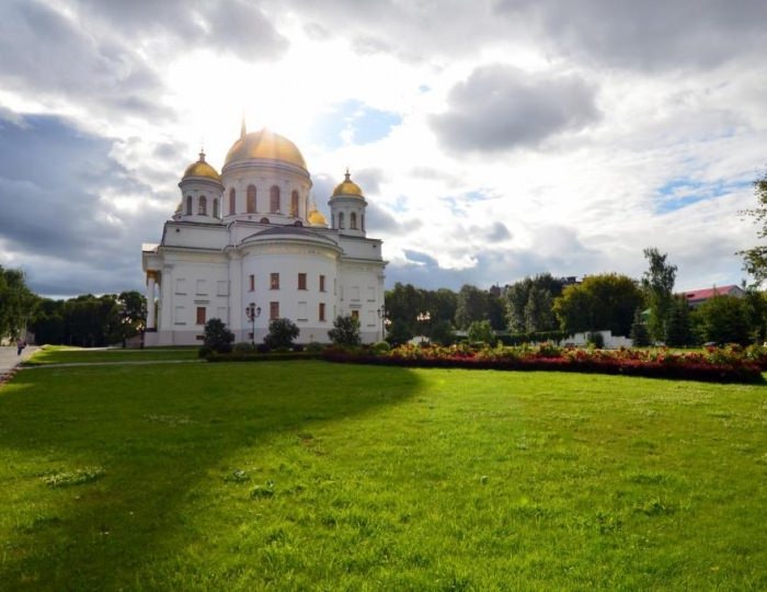 Гостиница «Лето & Зеленая роща»