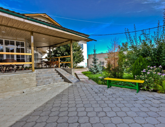 Отель Green Yard / Грин Ярд Каракол