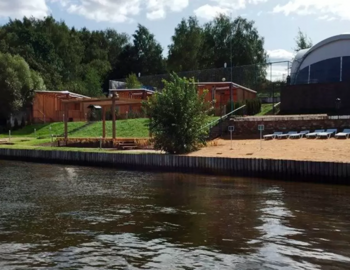 Пляж - Отель «Яхт-клуб Новый берег»