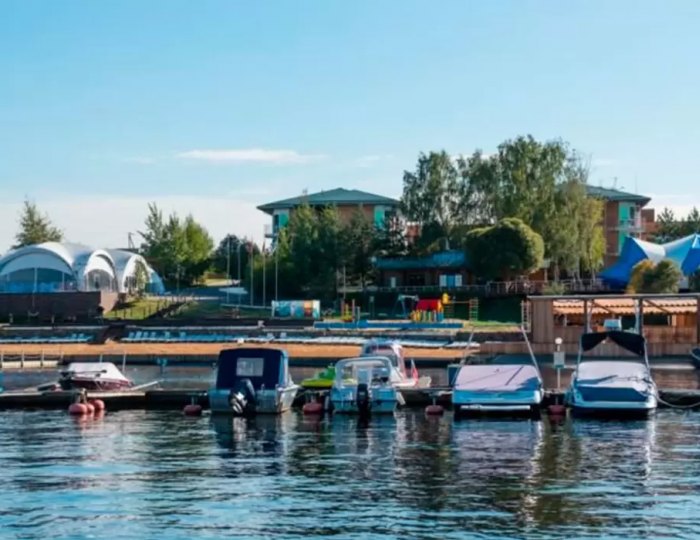 Пляж - Отель «Яхт-клуб Новый берег»