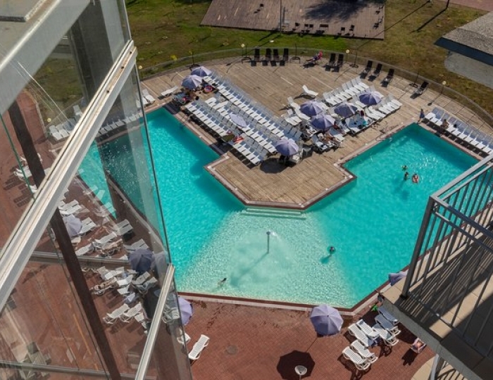 Открытый бассейн - Отель «Европа» Гагра