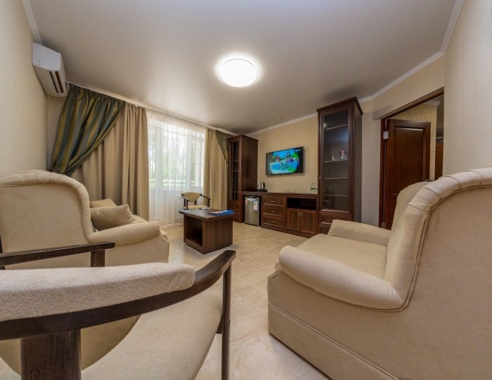 Люкс двухкомнатный с балконом (корпус 2,3) - Санаторий «Парус ALL Inclusive» Анапа