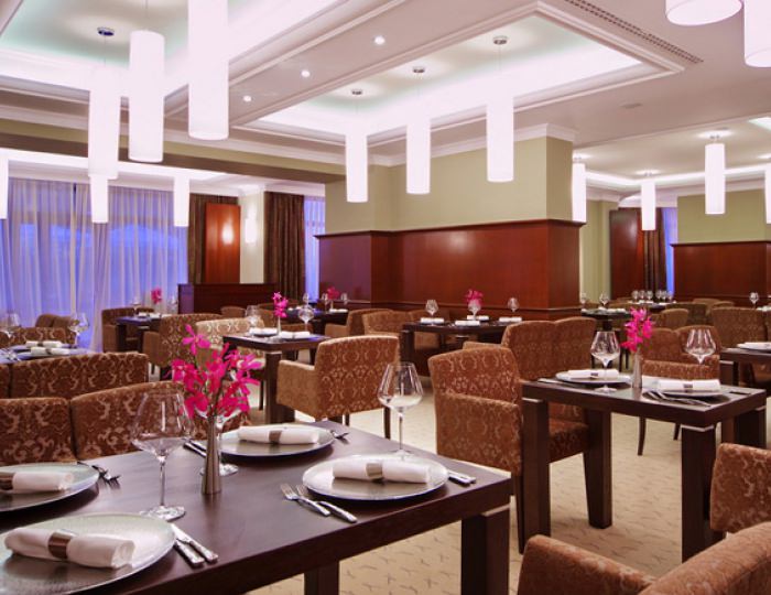 Зал азиатского ресторана «Orientis» - Отель Mistral Hotel & SPA / Мистраль СПА