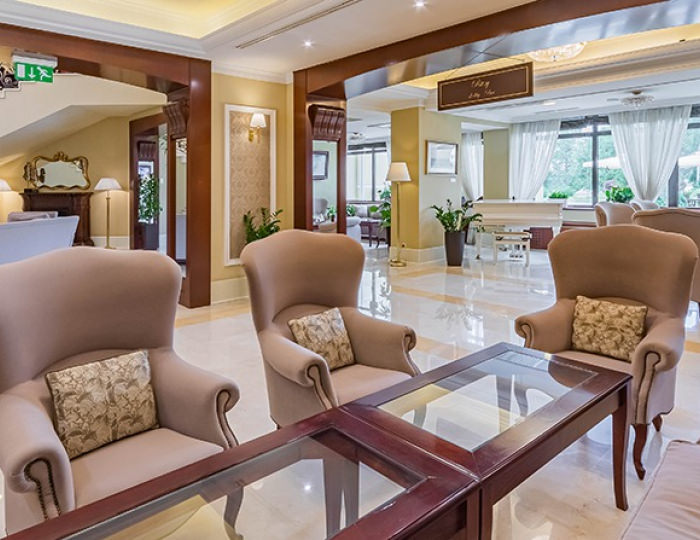 Лобби-бар Ritzy - Отель Mistral Hotel & SPA / Мистраль СПА