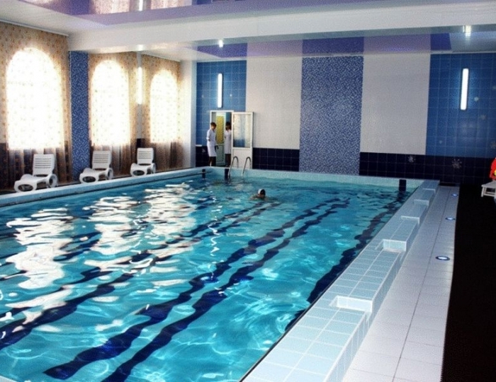 Закрытый круглогодичный бассейн - ЛОК «Долина Алтая»