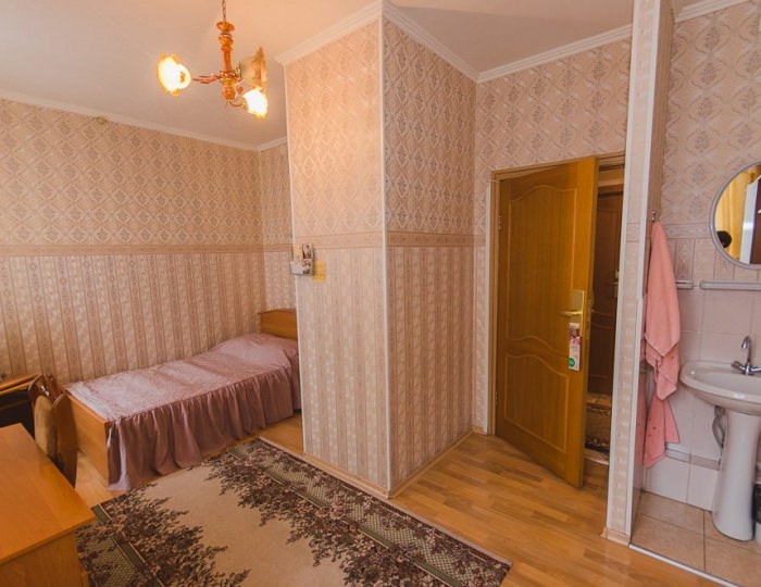 НОМЕР ЧЕТВЕРТОЙ И ВТОРОЙ КАТЕГОРИЙ ОДНОМЕСТНЫЙ - Гостиница «Русь» Барнаул