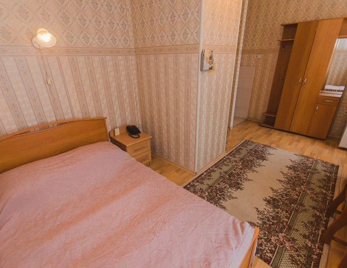 НОМЕР ЧЕТВЕРТОЙ И ВТОРОЙ КАТЕГОРИЙ ОДНОМЕСТНЫЙ - Гостиница «Русь» Барнаул