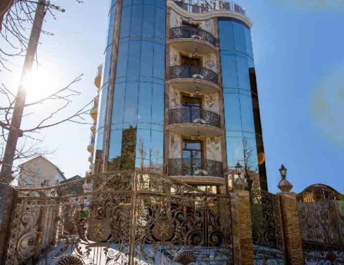 Отель Shine House (Шайн Хаус)