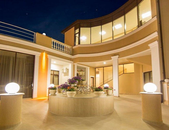 Отель Wind Rose Hotel & SPA / Роза ветров