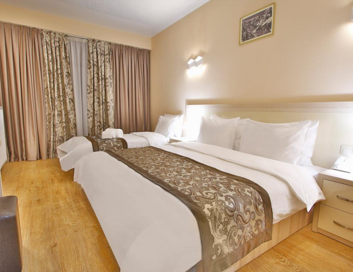 Standart TRPL - Отель Gudauri Inn Hotel / Гудаури Инн