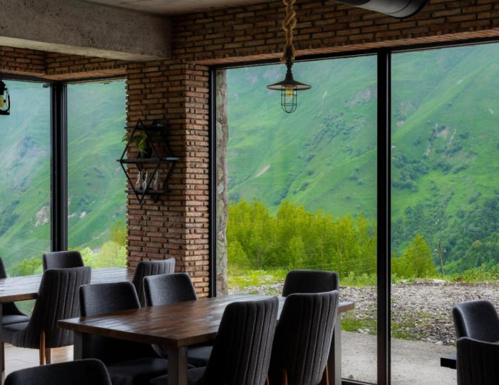 Рестораны и бары - Отель GeoGraphy Hotels / ГеоГрафия Гудаури