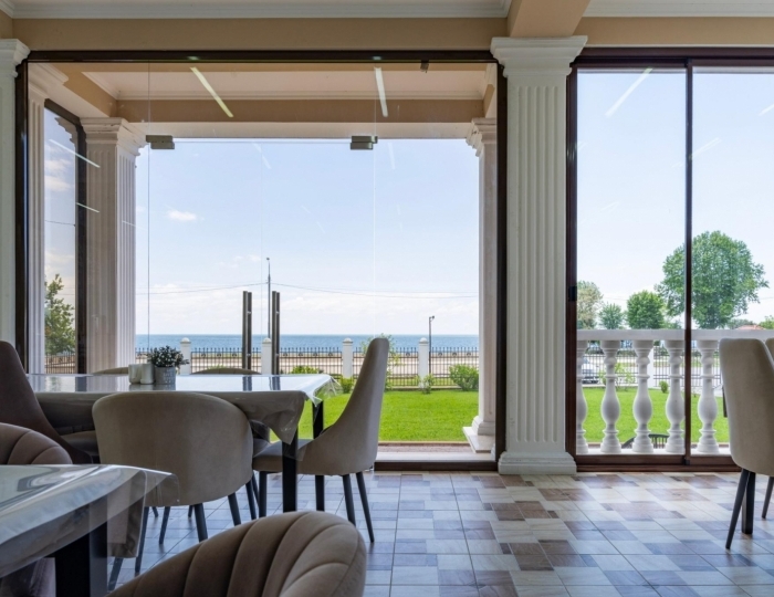 Рестораны и бары - Отель Grace Faors / Грейс Фаорс Гудаута