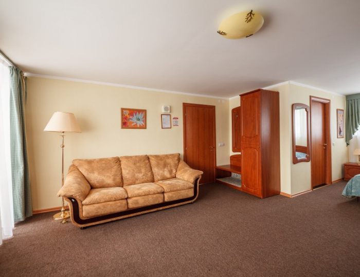 Семейный 5-местный 3-комнатный - База отдыха «Красная гвоздика» Мансурово