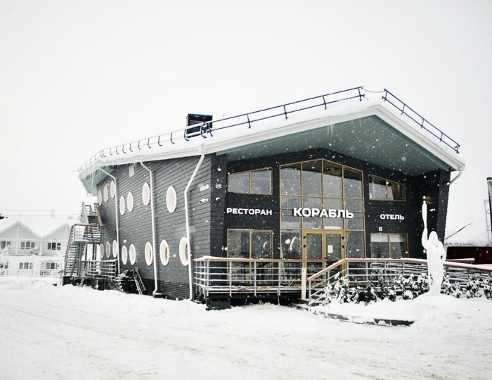 Отель «Корабль» Большое Ивановское