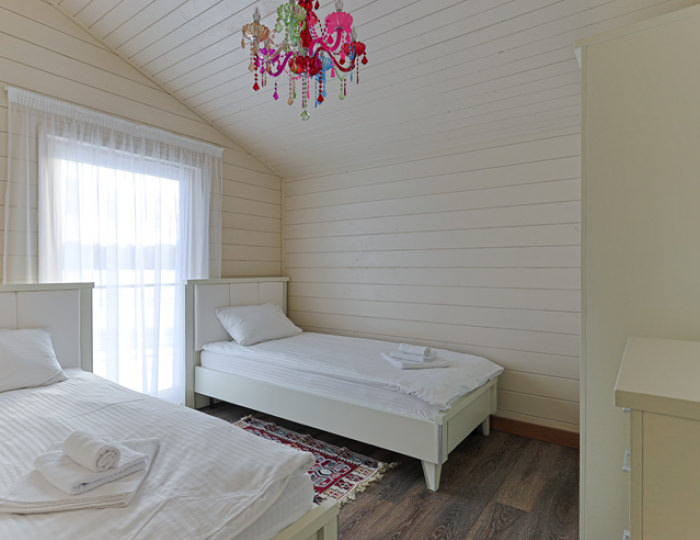 Коттедж 4-местный Восток - Семейный комплекс «Бунин ручей» Серпухов