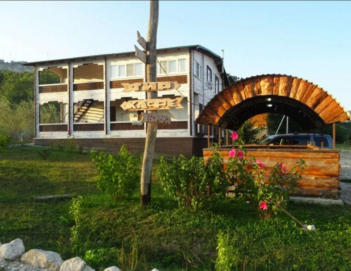 Комфорт 2-местный 2-комнатный (Корпус Б) - База отдыха «Тхач от Травел Хотелс Антураж» Даховская