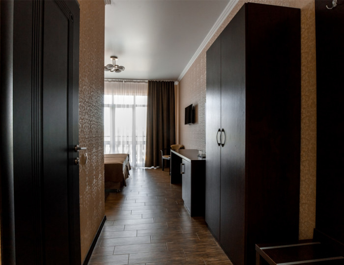 Стандарт 2-местный вид на бассейн - Отель «Голден Резорт» Новомихайловский