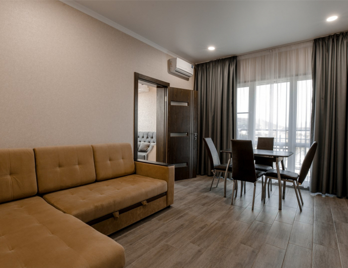 Люкс 4-местный 2 комнатный вид на реку 5 этаж - Отель «Голден Резорт» Новомихайловский