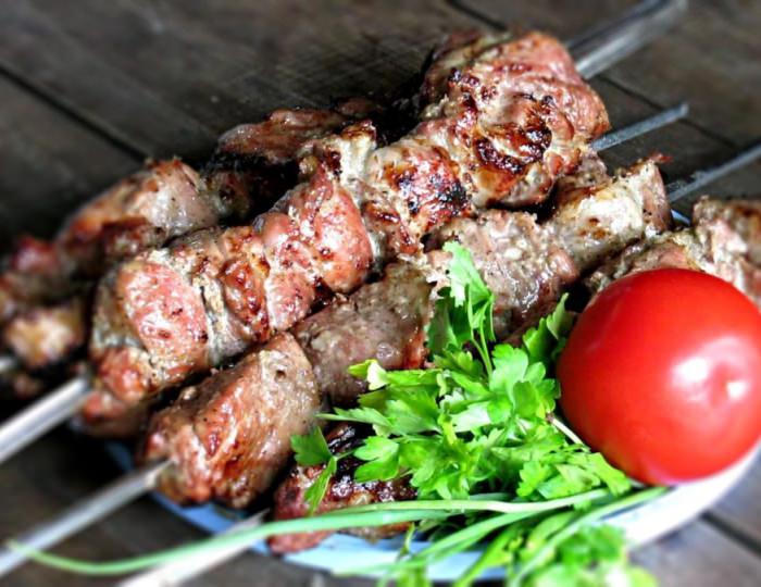 Барбекю - Отель Ski Village / Ски Вилладж Красная Поляна