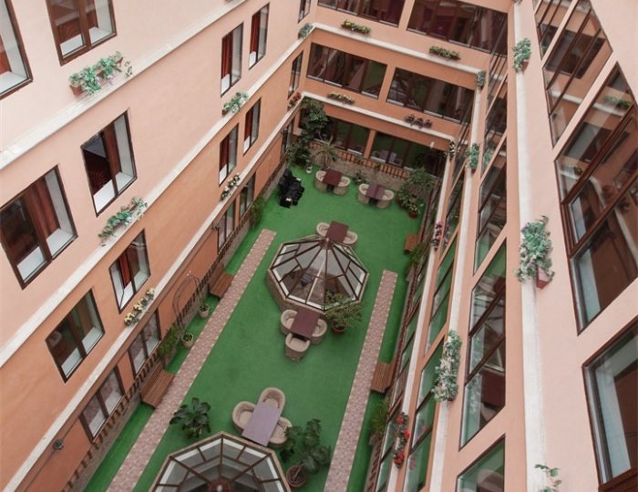 Гостиница «Регина» на Петербургской