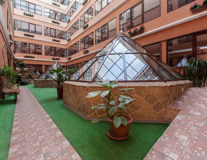 Гостиница «Регина» на Петербургской