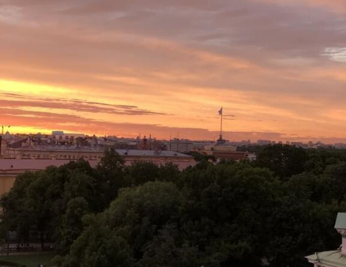 Комфортный номер с видом на Зимний Дворец и город - Отель Solo / Соло Панорама Дворцовая площадь
