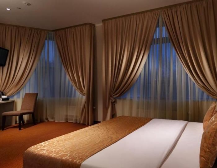 Номер категории "Бизнес" с двуспальной кроватью - Отель SkyPoint / СкайПоинт Шереметьево