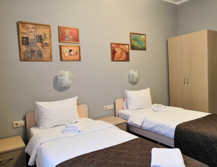 Двухместный номер в блоке с общим санузлом (с балконом) - Отель «28» Роза Хутор