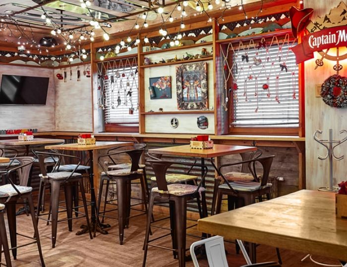 Рестораны и бары - BoogelWoogel Bar & Hotel / БугельВугель Бар и Отель