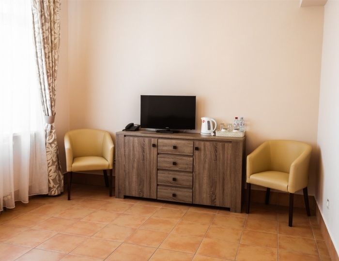 Двухкомнатный номер с улучшенной планировкой - Отель «Беккер»