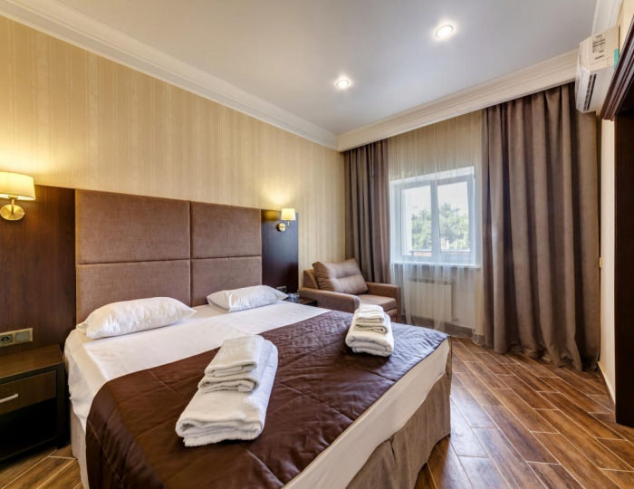 Полулюкс трёхместный - Отель «Азария»