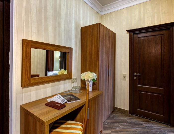 Двухкомнатный люкс семейный - Отель «Азария»