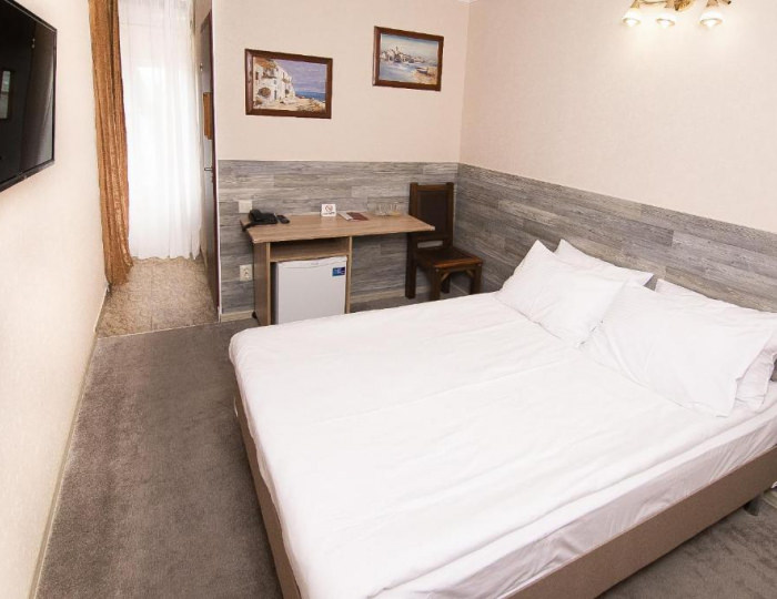 Номер стандарт с 1 двуспальной кроватью - Отель «Наутилус» Пятигорск