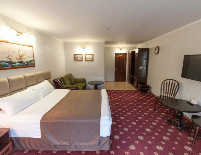 Номер улучшенный с 1 двуспальной кроватью - Отель «Наутилус» Пятигорск